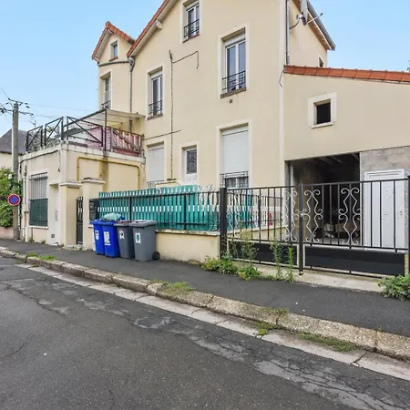 Le Duplex De *